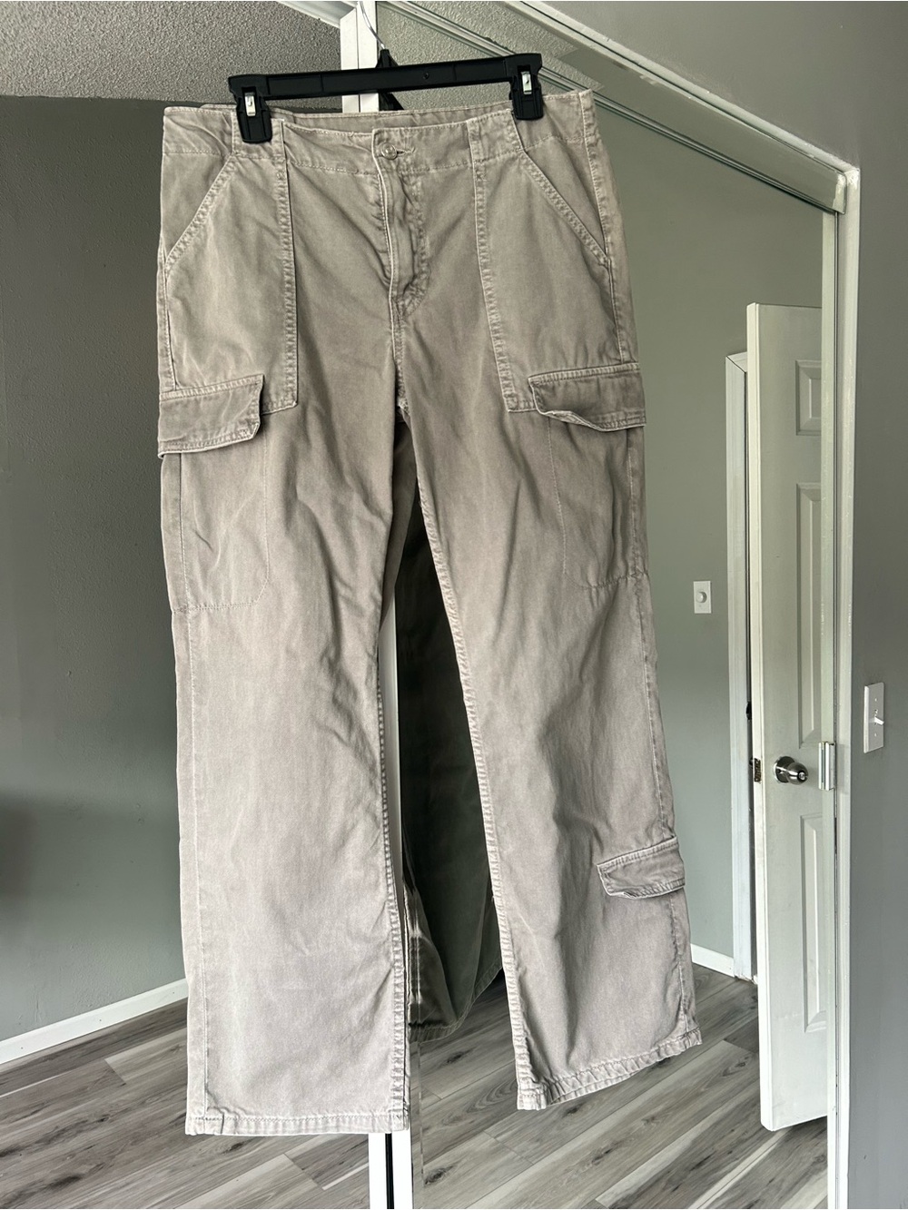 Zara Straight-Leg Cargo Jeans in washed gray
